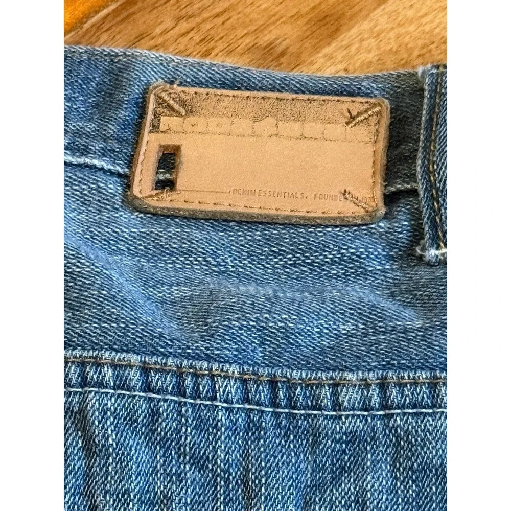 Vintage Y2K Rocawear 42 Embroidered Denim Shorts Jorts 42w Skater Hip Hop
